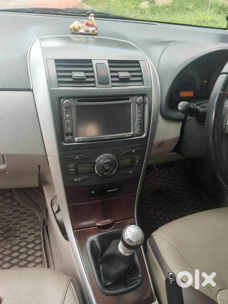 Toyota Corolla Altis 2012