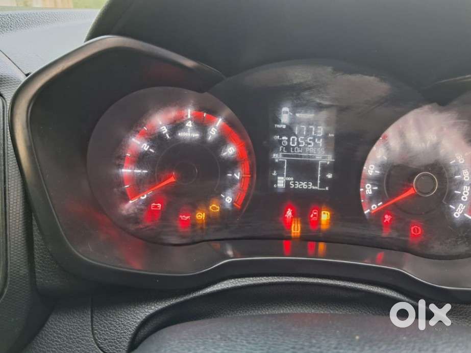 Mahindra Xuv300 W6, 2024, Petrol