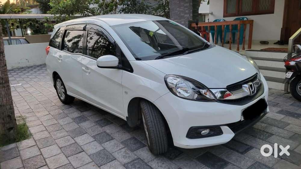 Honda Mobilio 2015 Petrol Well Maintained