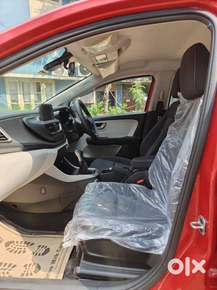 Tata Altroz Xz, 2024, Petrol