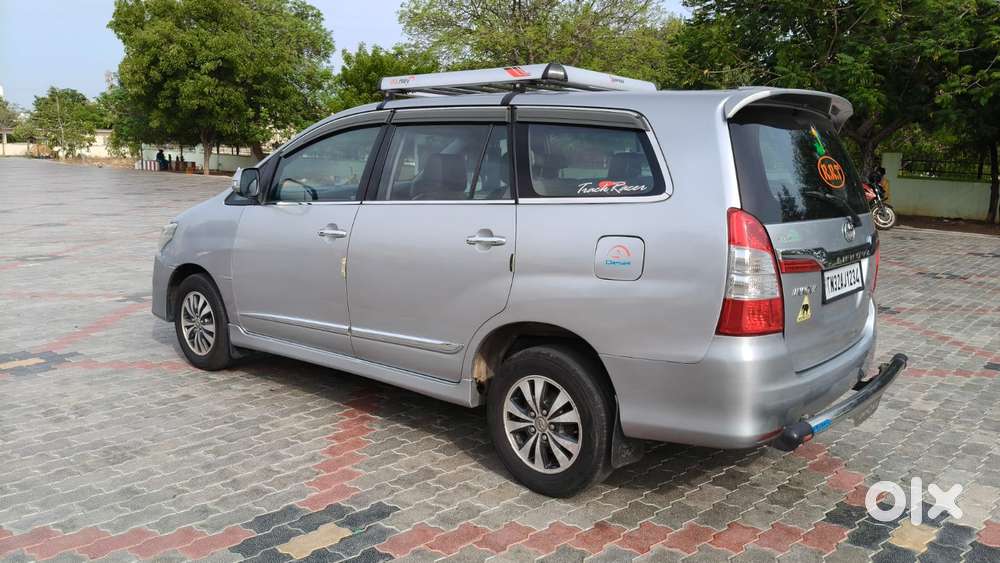 Toyota Innova 2.5 Zx 7 Str Bs-iv, 2015, Diesel
