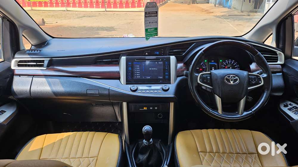 Toyota Innova Crysta