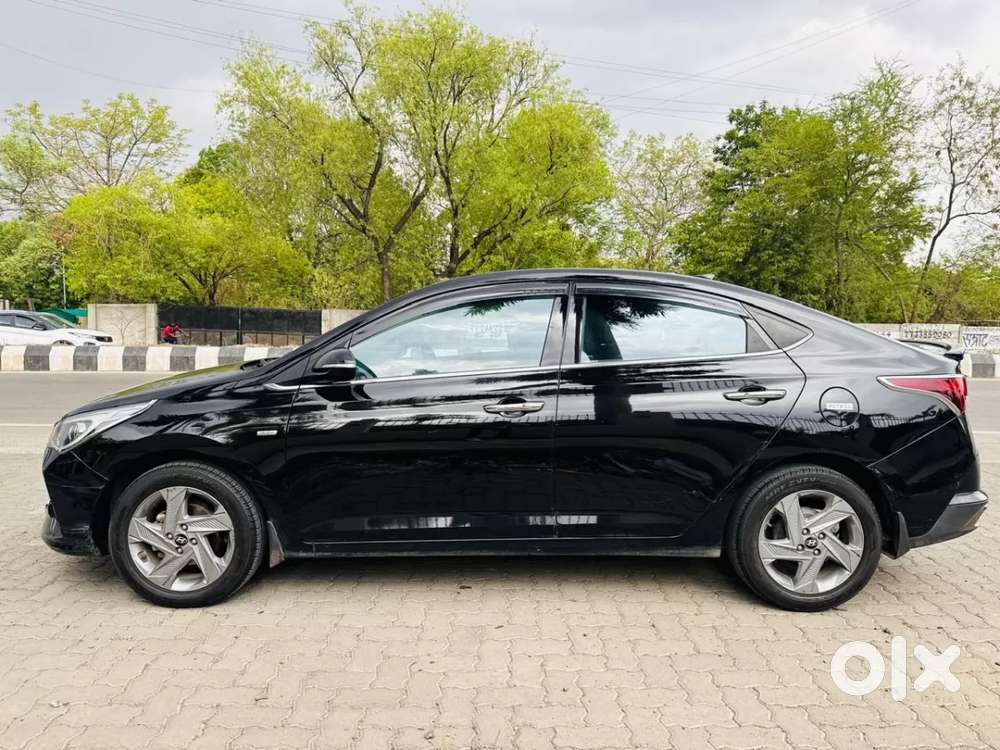 Hyundai Verna 1.5 Sx (o) Vtvt Ivt, 2022, Petrol
