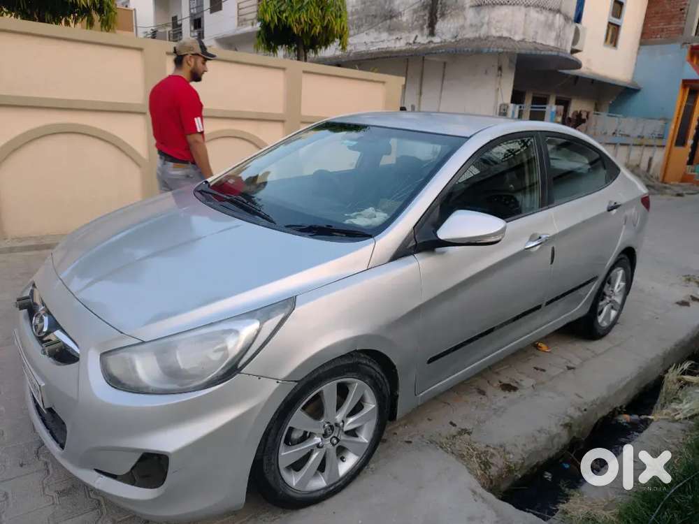 Hyundai Verna Crdi 2011