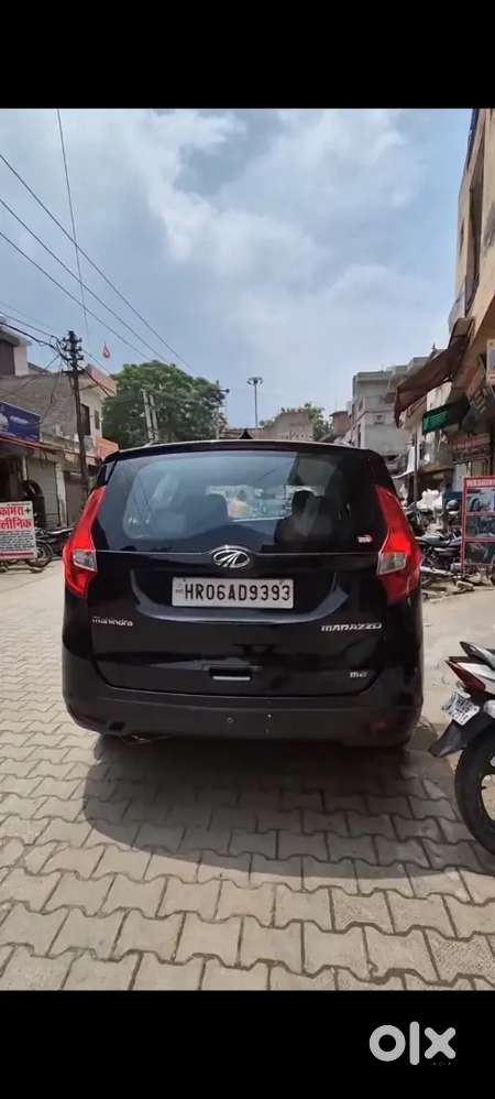 Mahindra Marazzo Diesel 2019 7seater Car