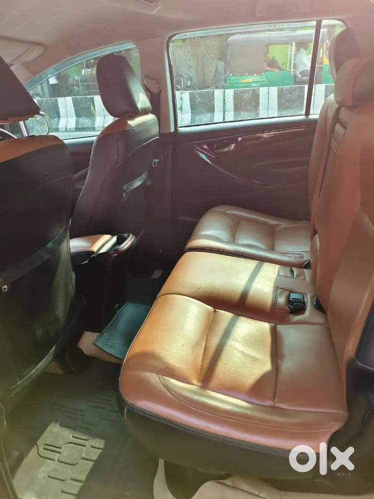 Toyota Innova Crysta 2019