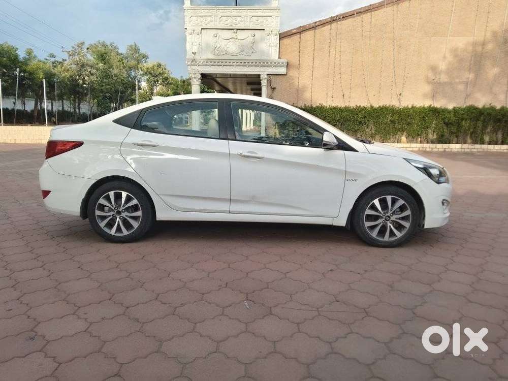 Hyundai Verna Vtvt 1.6 Sx, 2016, Petrol