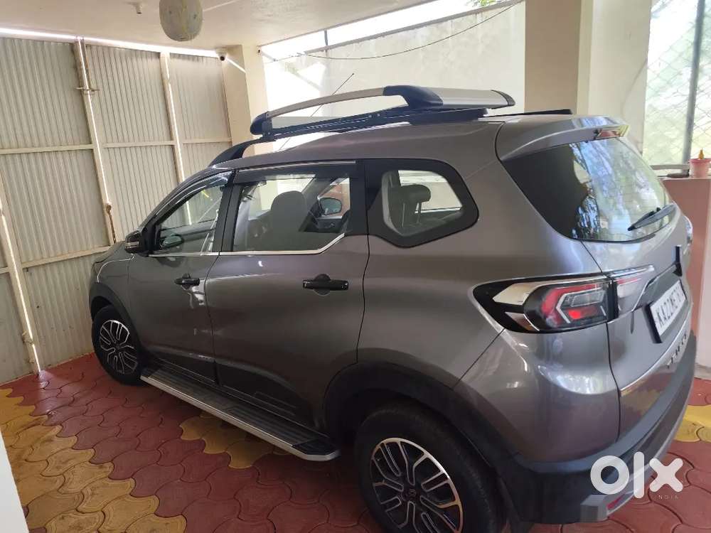Renault Triber Rxz Urban 2025