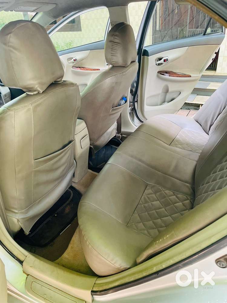 Toyota Corolla Altis 2013