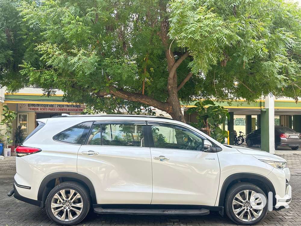 Toyota Innova Hycross 2.0 Zx Hybrid 7 Str, 2021, Petrol