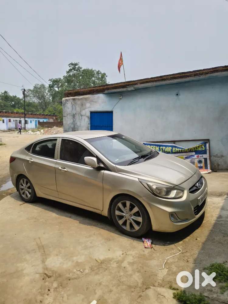 Hyundai New Verna 2011