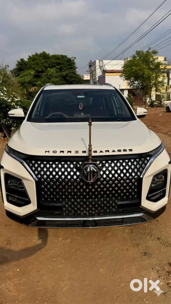 Mg Hector 2024 Petrol 14200 Km Driven