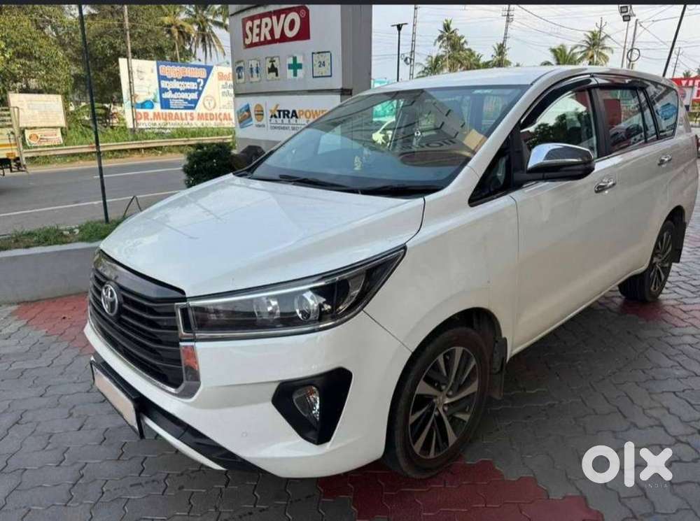 Toyota Innova Crysta 2.8 Zx At 7 Seater, 2022, Diesel
