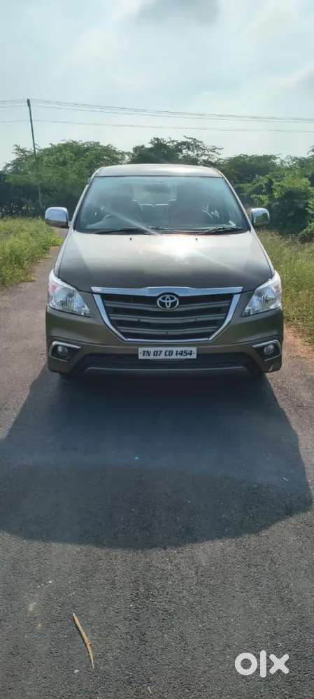 Toyota Innova 2.5 V 2015