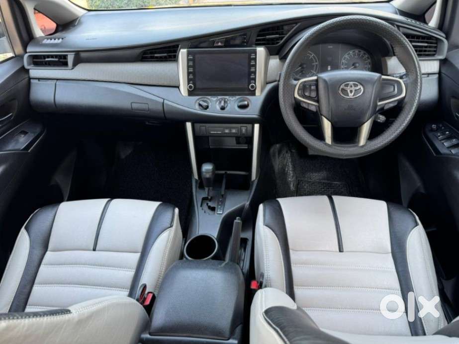 Toyota Innova Crysta