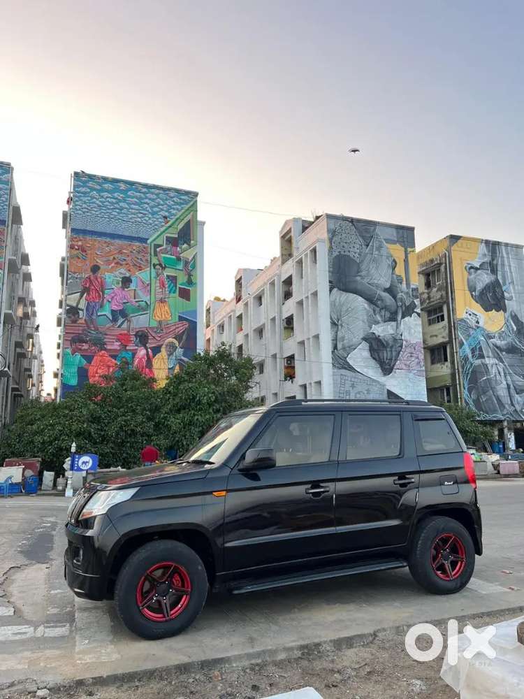 Mahindra Tuv 300 2017