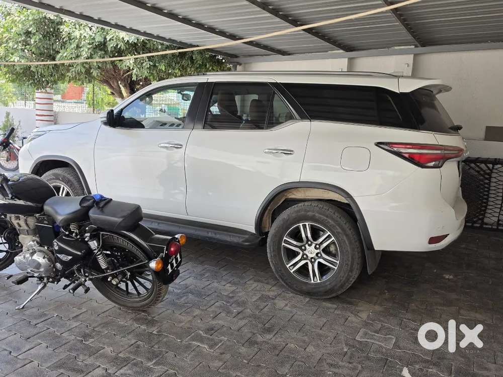Toyota Fortuner Automatic