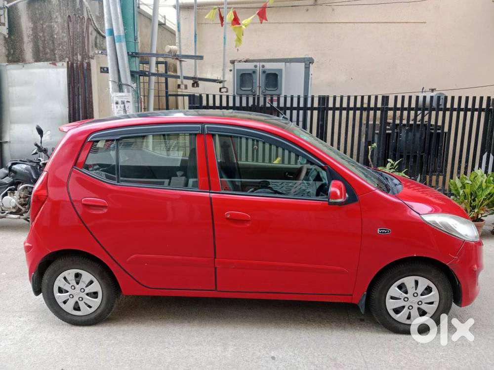 Hyundai I10 Sportz At, 2011, Petrol