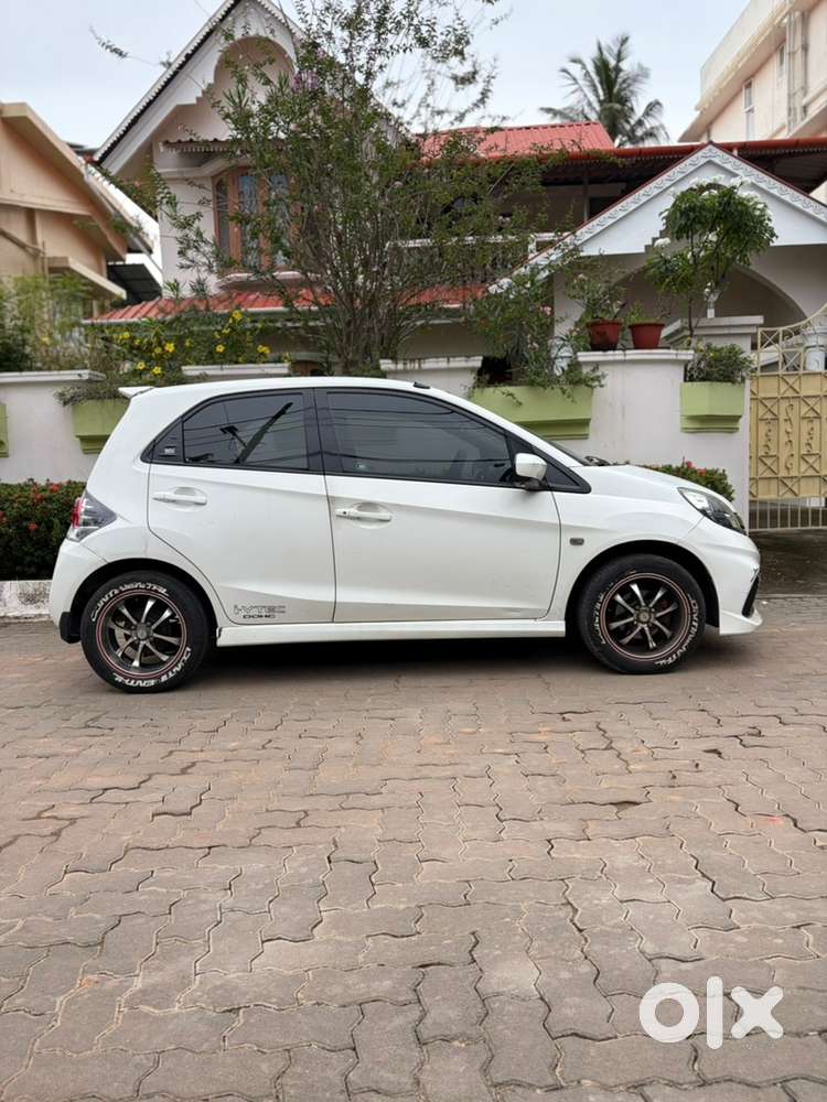 Honda Brio Petrol 2012