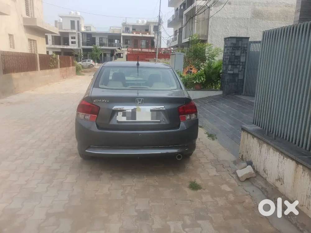 Honda City Automatic + Cng . . 2030 Tak Passing Hai