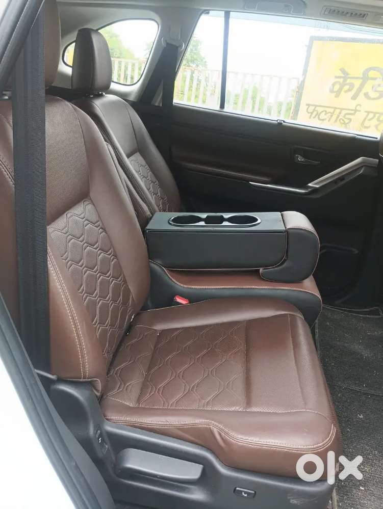 Toyota Innova Hycross 2024 With Mileage