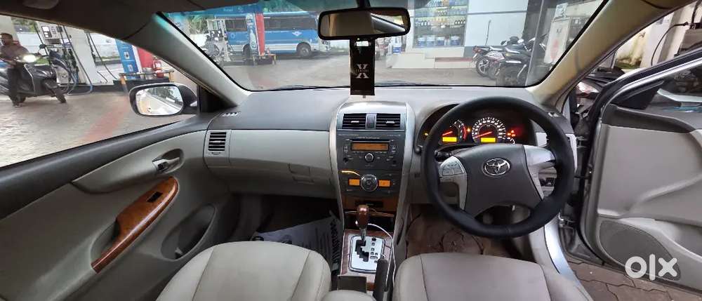 Toyota Corolla Altis 2010