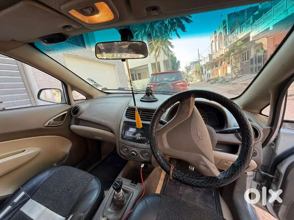 गाड़ी बेच रहा हूं