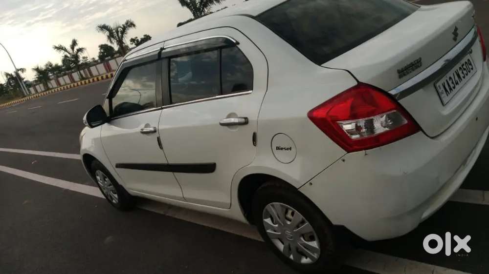 Maruti Suzuki Dzire 1.2 Vxi 2013