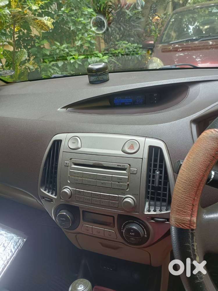 Hyundai I20 2011 Petrol Self Driven