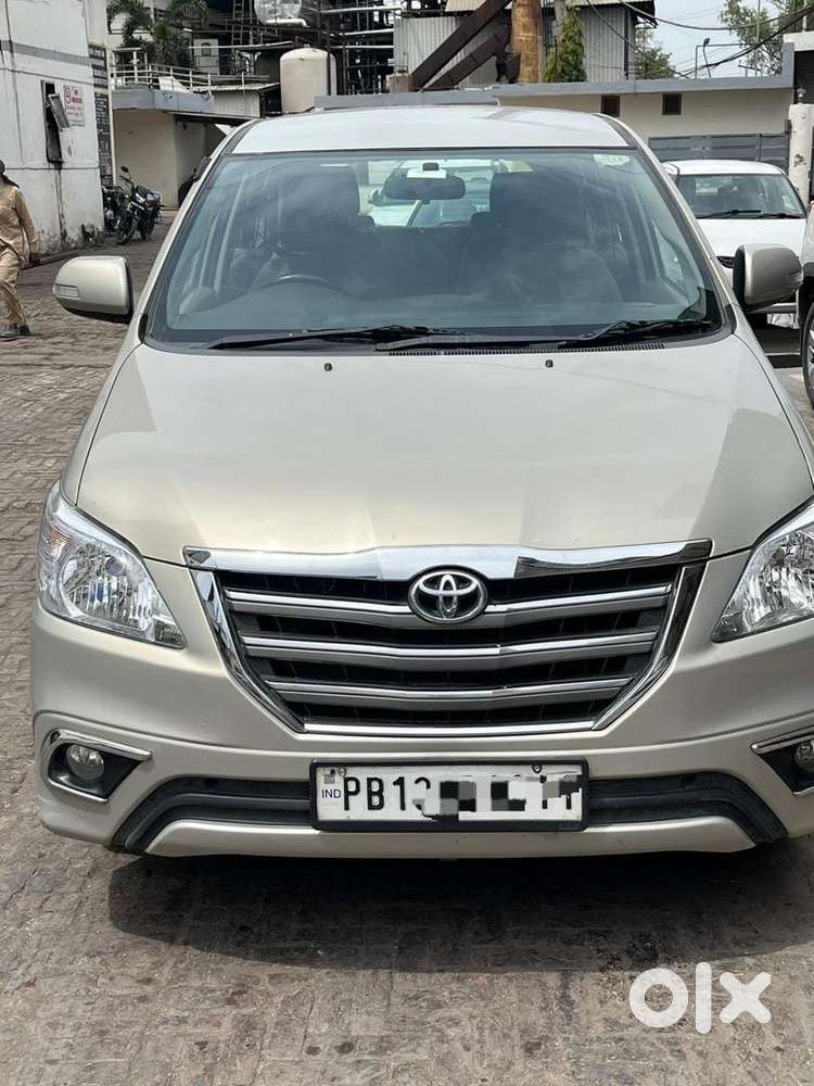 Toyota Innova Diesel 239000 Km Driven