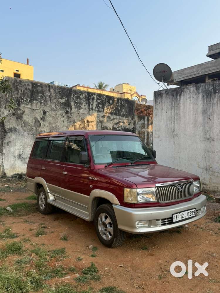 Toyota Qualis 2004