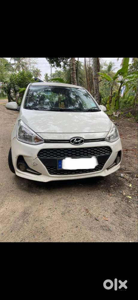 Hyundai Grand I10 2017 Diesel 100853 Km Driven