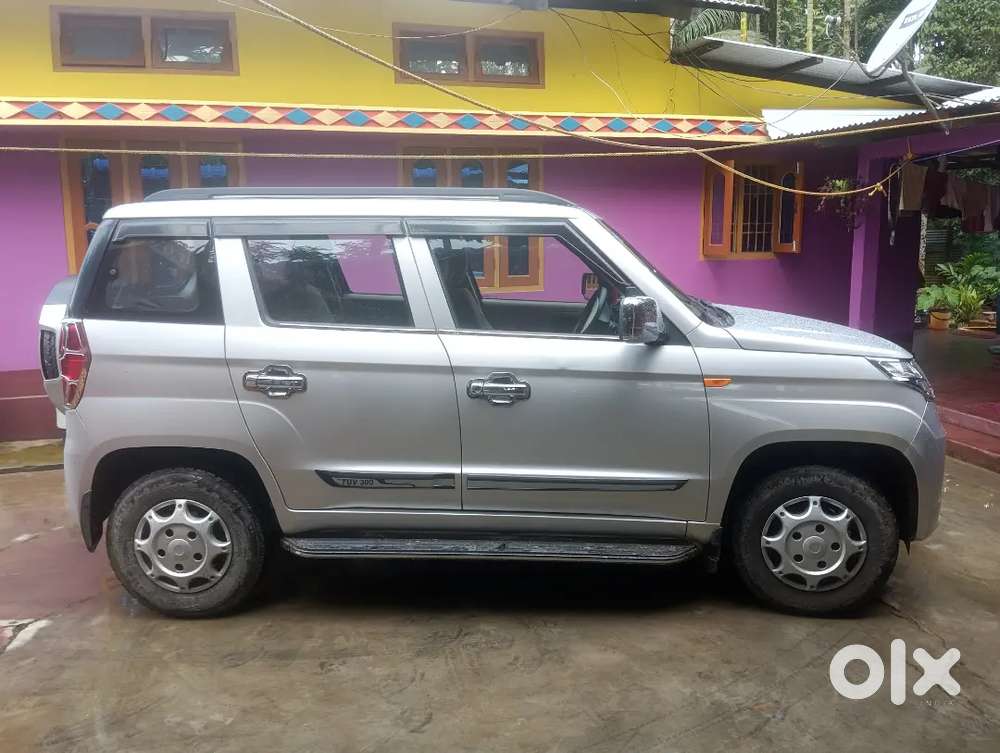 Mahindra Tuv 300 2017