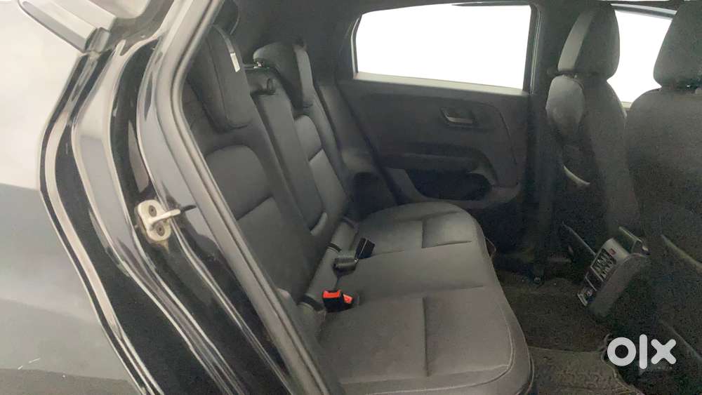 Tata Altroz Xz Plus I-turbo (s) Dark Edition, 2023, Petrol