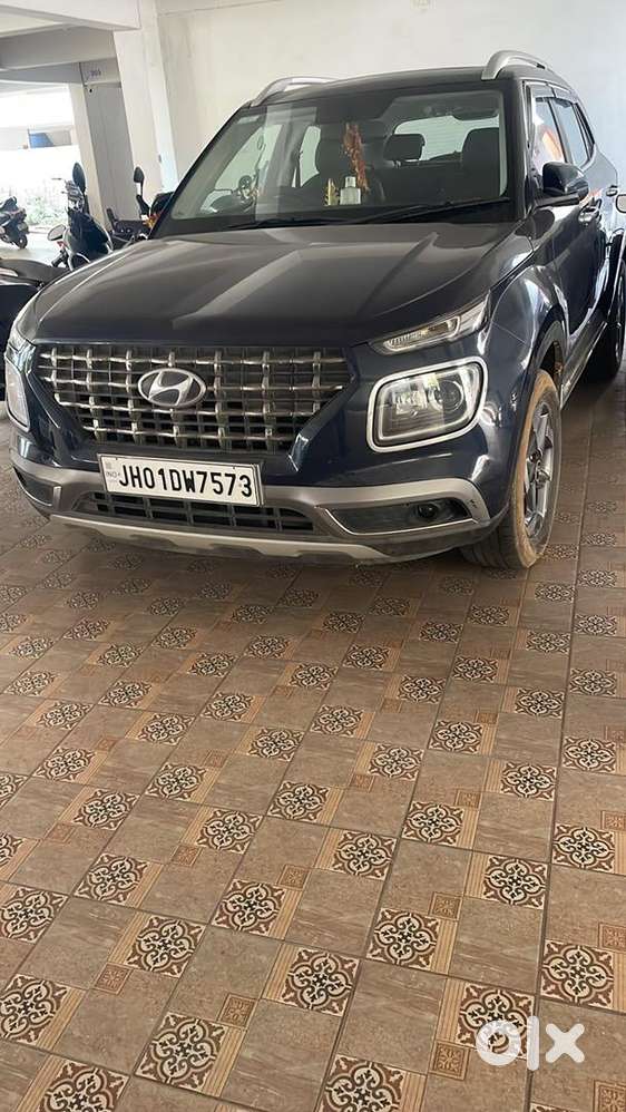 Hyundai Venue 2020 Petrol Well Maintained