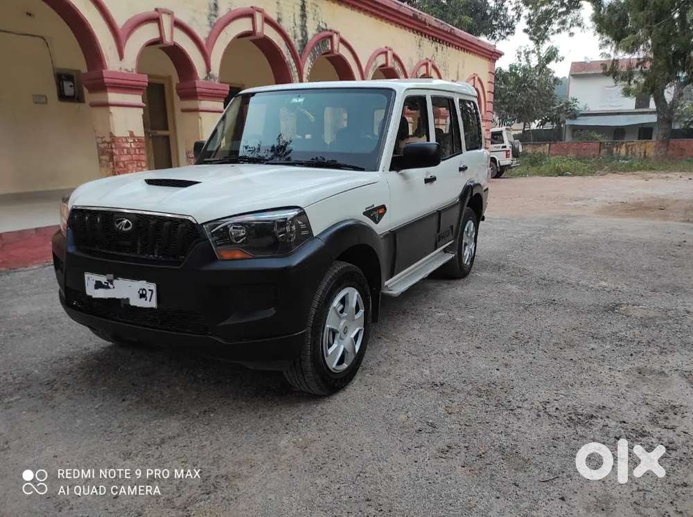 Mahindra Scorpio Classic 2015 Diesel 35000 Km Driven