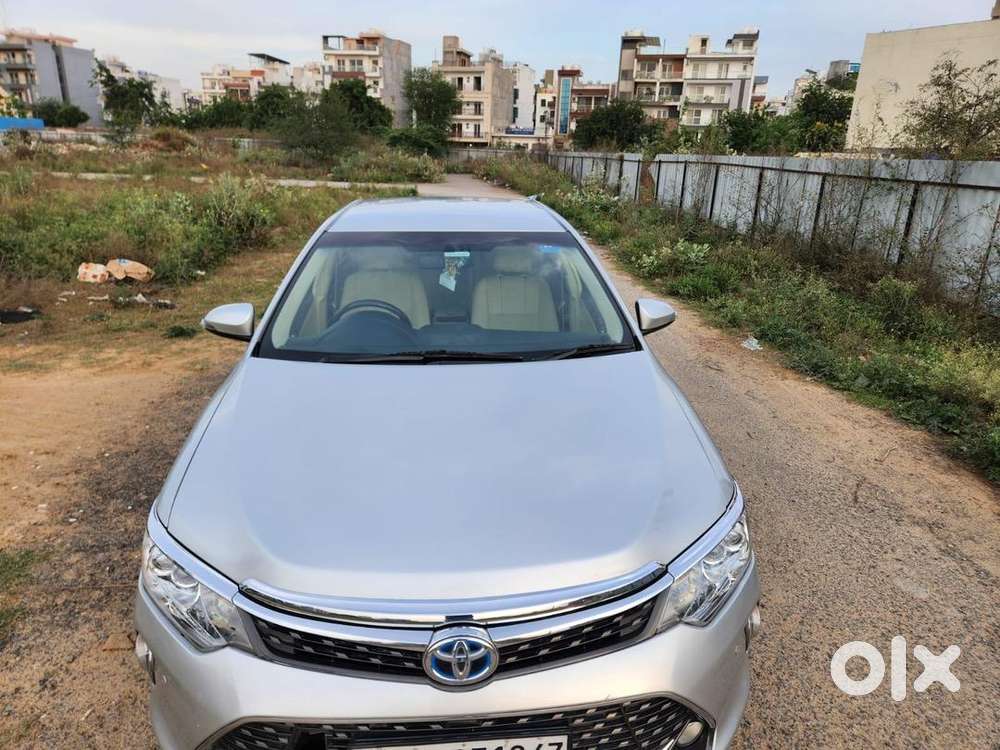Toyota Camry 2016 Petrol Well Maintained