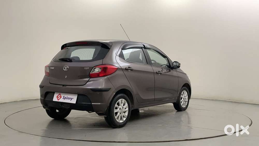 Tata Tiago Xza, 2017, Petrol