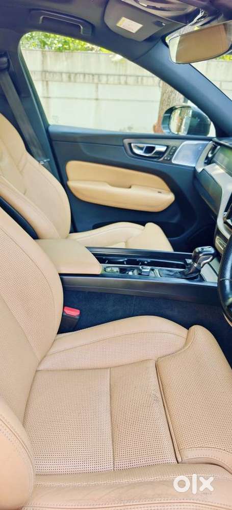 Volvo Xc60 D5 Inscription, 2019, Diesel