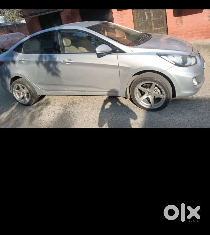 Hyundai Fluidic Verna 2012 Petrol 80000 Km Driven