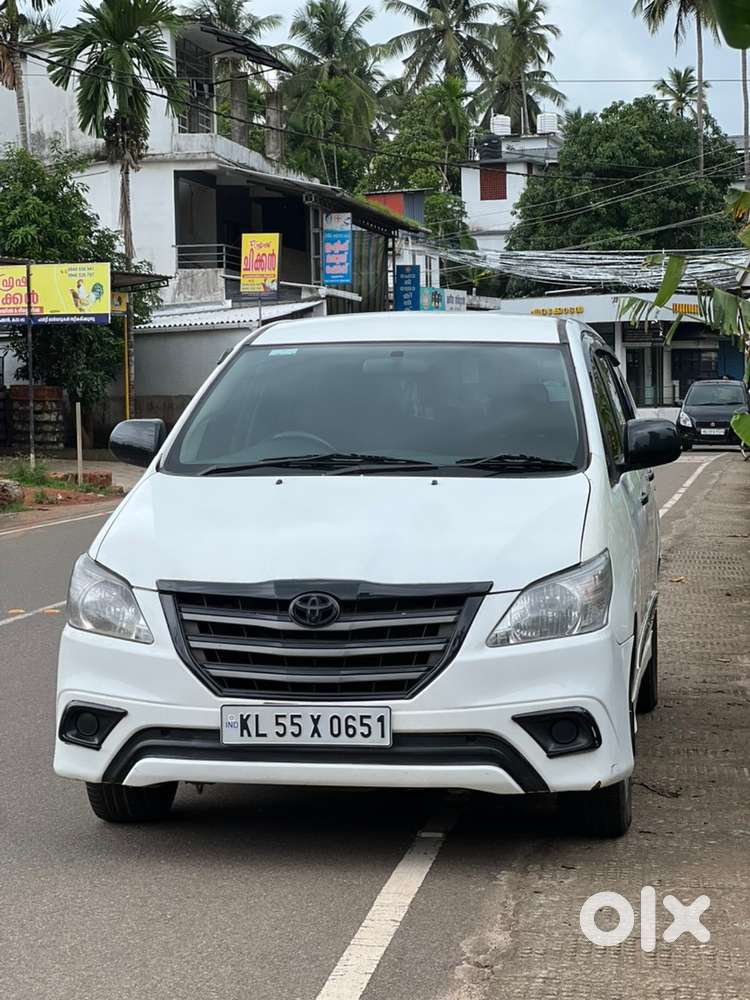 Toyota Innova 2013 Diesel 175000 Km Driven