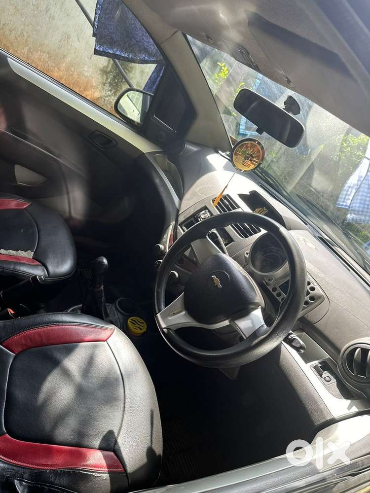 Chevrolet Beat Petrol 2014