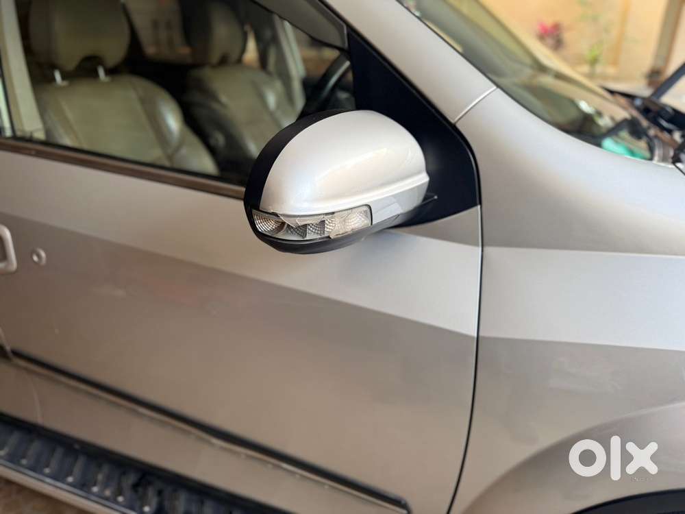 Mahindra Xuv500 W10 2016 Diesel Good Condition
