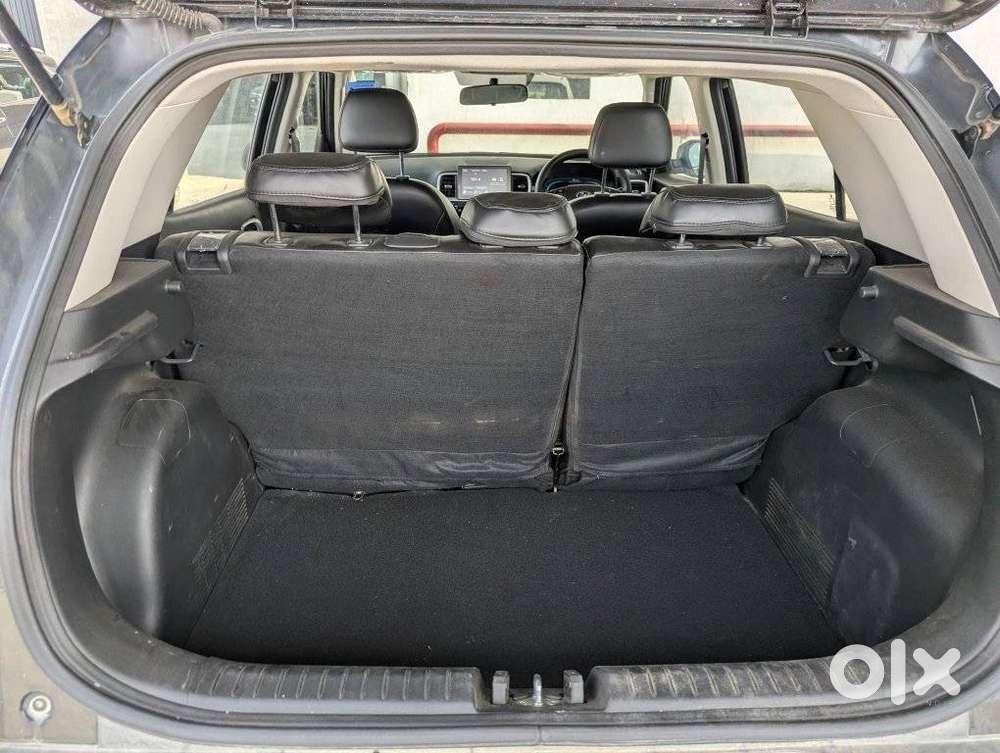 Hyundai Venue, 2024, Petrol