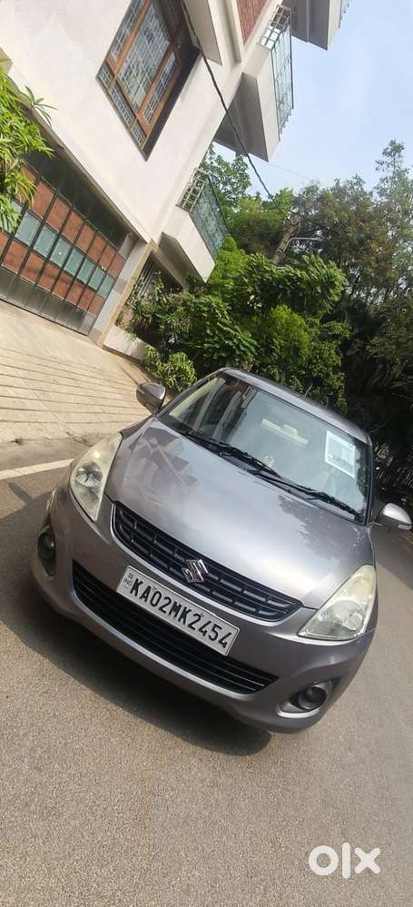 Maruti Suzuki Swift Dzire 1.2 Vxi Bsiv, 2015, Petrol