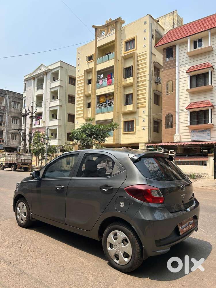 Tata Tiago 1.2 Revotron Xt (o), 2021, Petrol