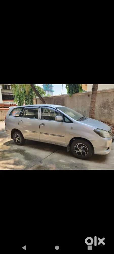 Toyota Innova Hycross 2009 Diesel 185000 Km Driven