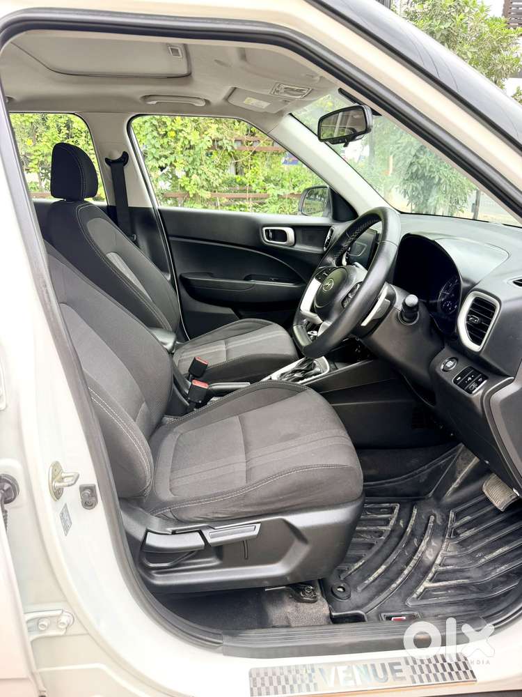Hyundai Venue 1.0 Sx Plus Turbo Dct Dual Tone, 2021, Petrol