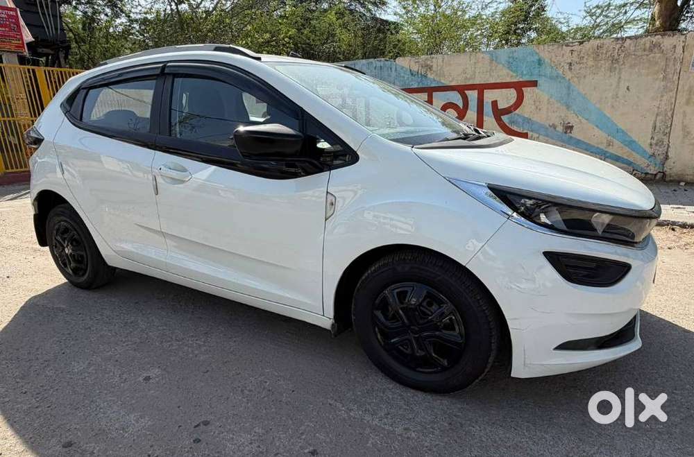 Tata Altroz 1.5 Xe Plus Diesel, 2023, Diesel