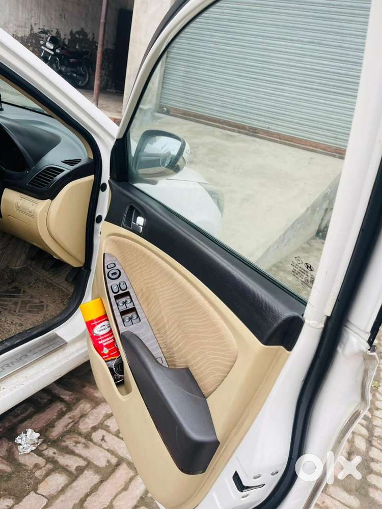 Hyundai Verna Diesel Crdi 2015